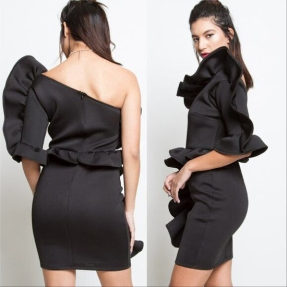 Glamour Girl Black Dress - Picture 2 of 3